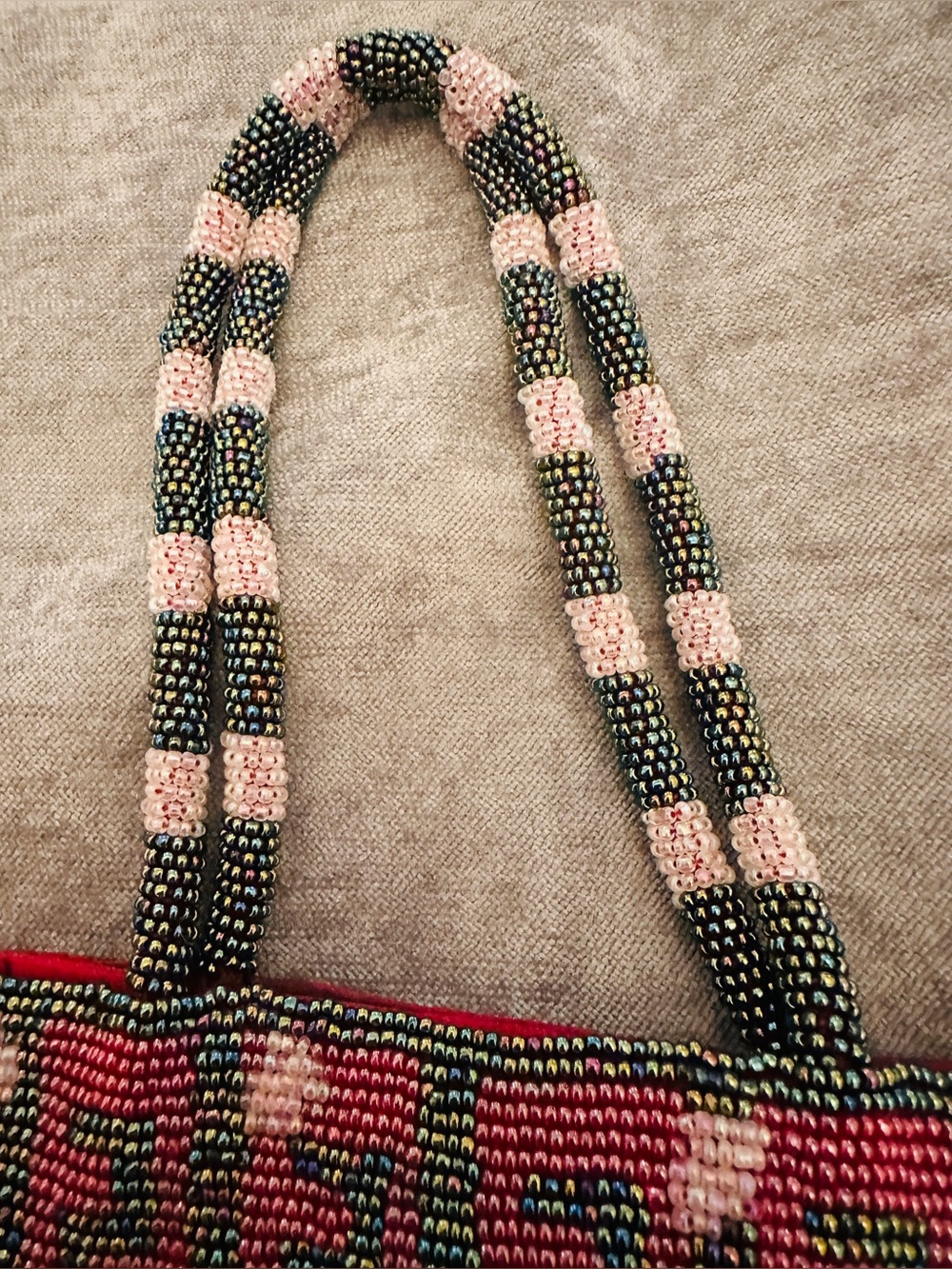 Hand-Beaded Pink and multicolor Patterned Women’s Hand Bag*Vintage*90’s*Y2K